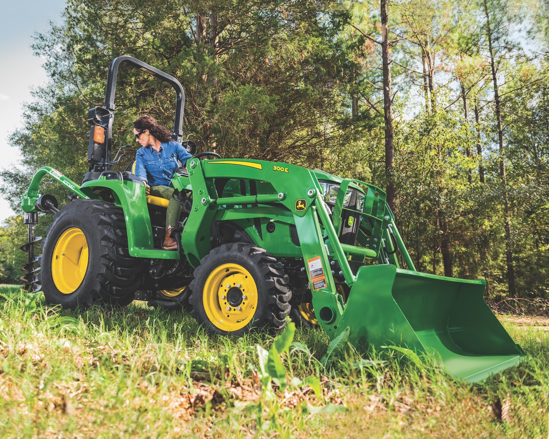 3038E Compact Tractor_19878