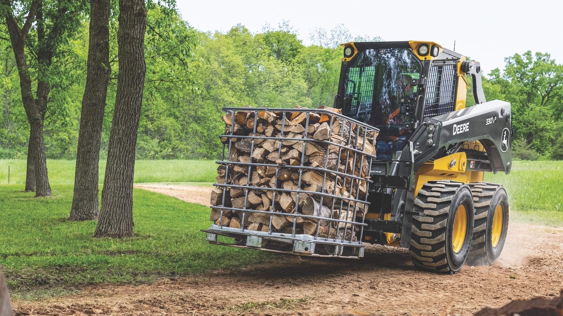 330 P-Tier Skid Steer utilizing Pallet Forms