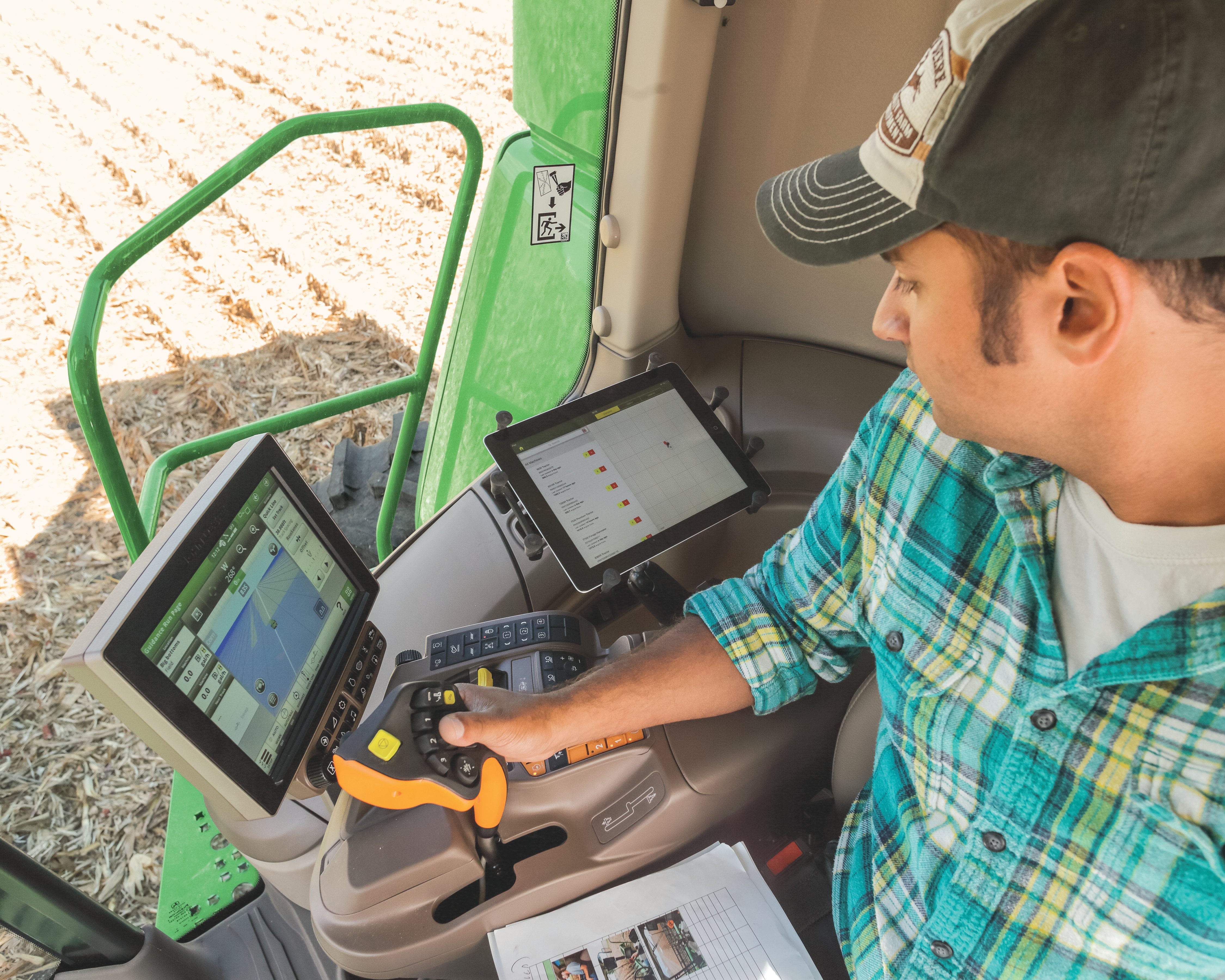 Display support in a John Deere Tractor