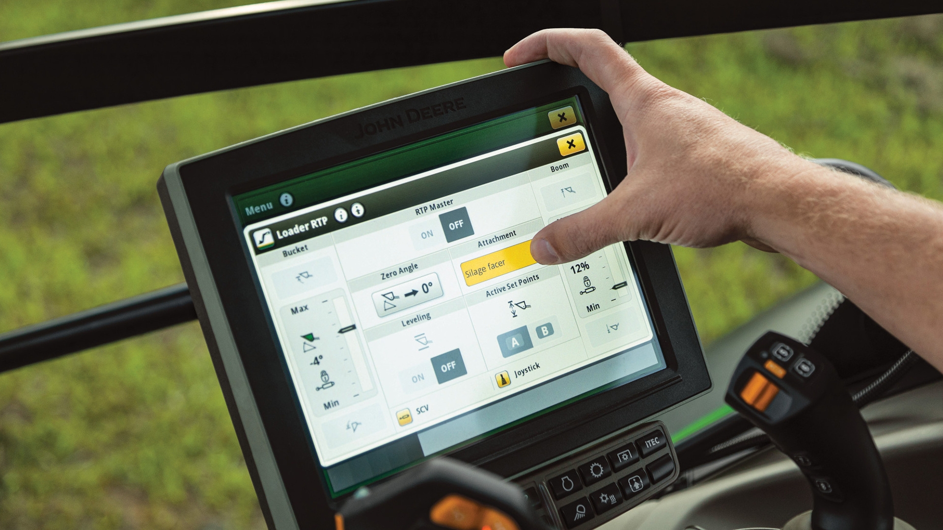 How Does John Deere JDLink Work for my Farm?