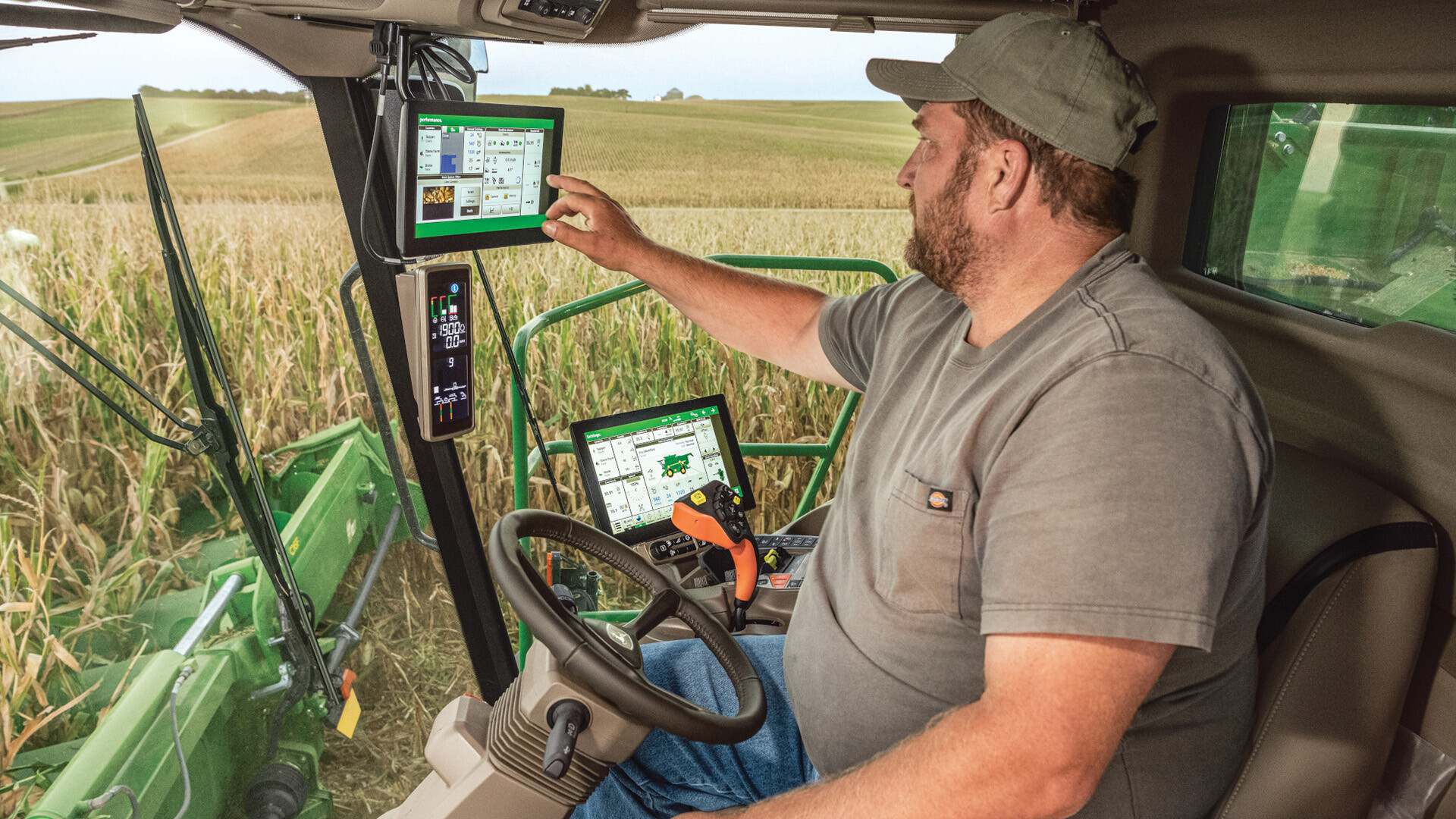 John Deere In-Field Sharing in Combine