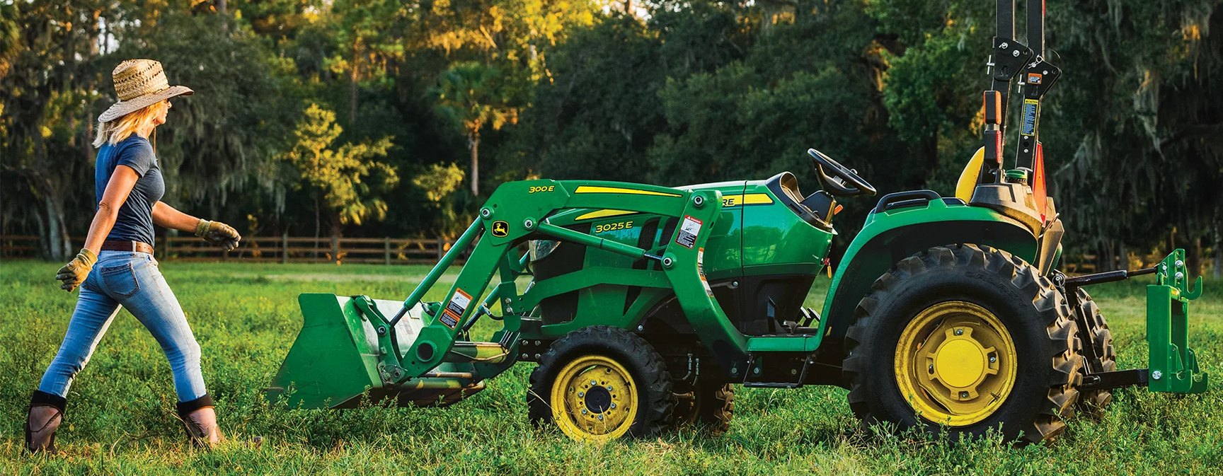 John-Deere-3-Series-Compact-Utility-Tractors-at-Koenig-Equipment-in-Ohio-Indiana