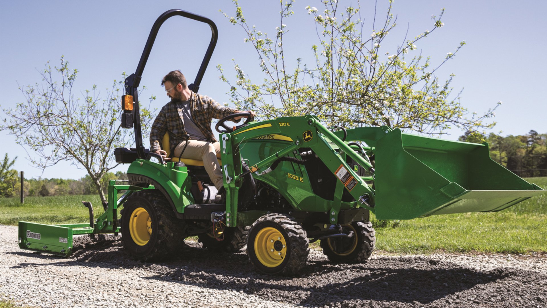 John-Deere-Compact-Tractor-Implment-Control