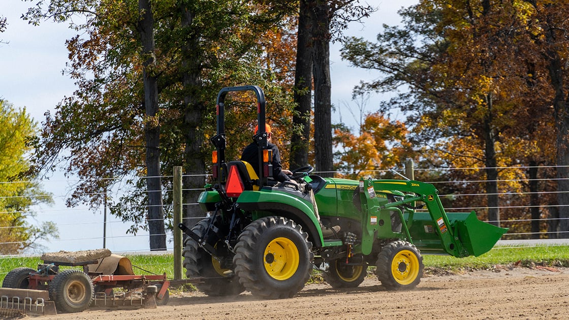 John-Deere-Compact-Tractor-Koenig-0-Percent-for-72-Months
