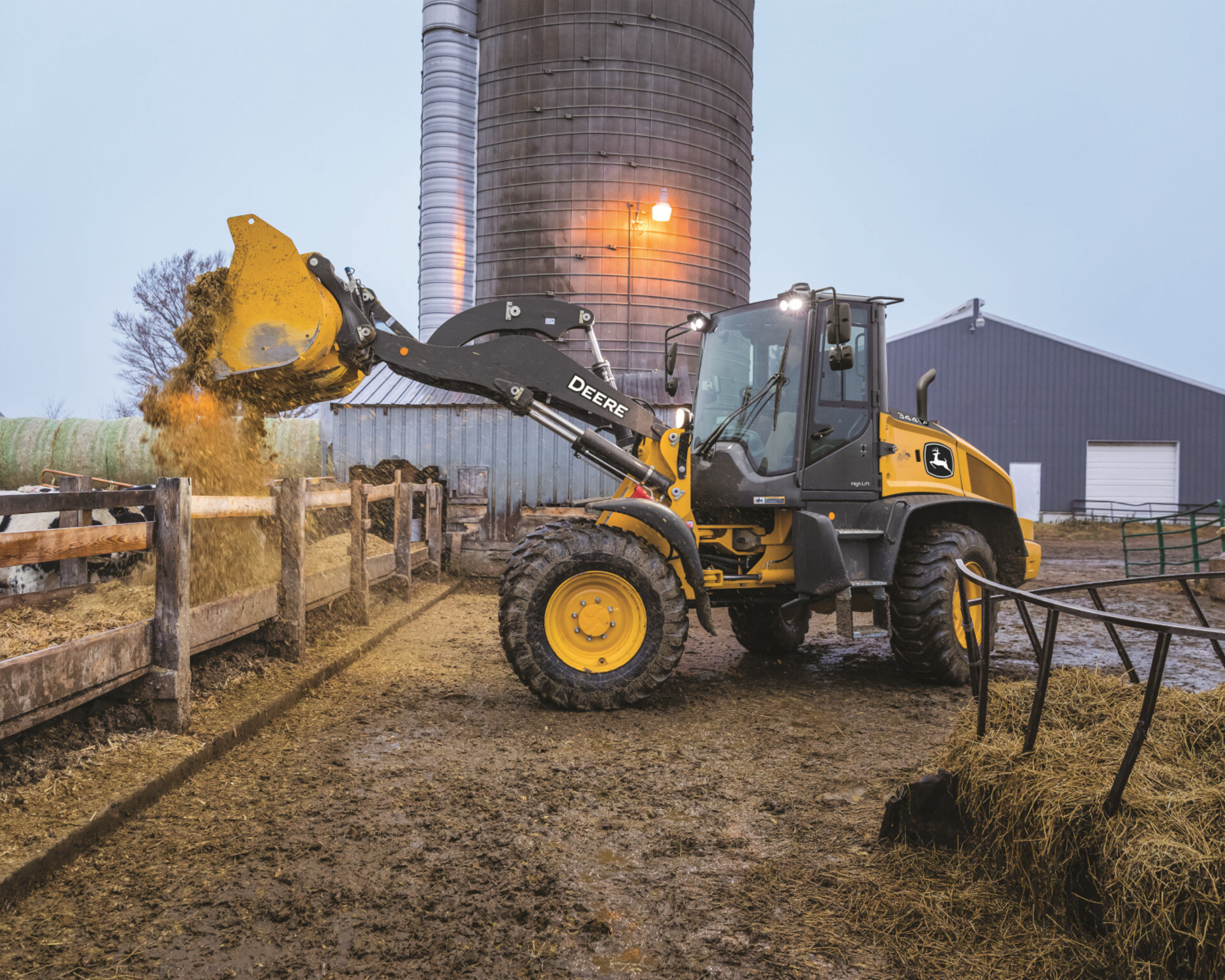 John Deere 344 wheel loader in the winter