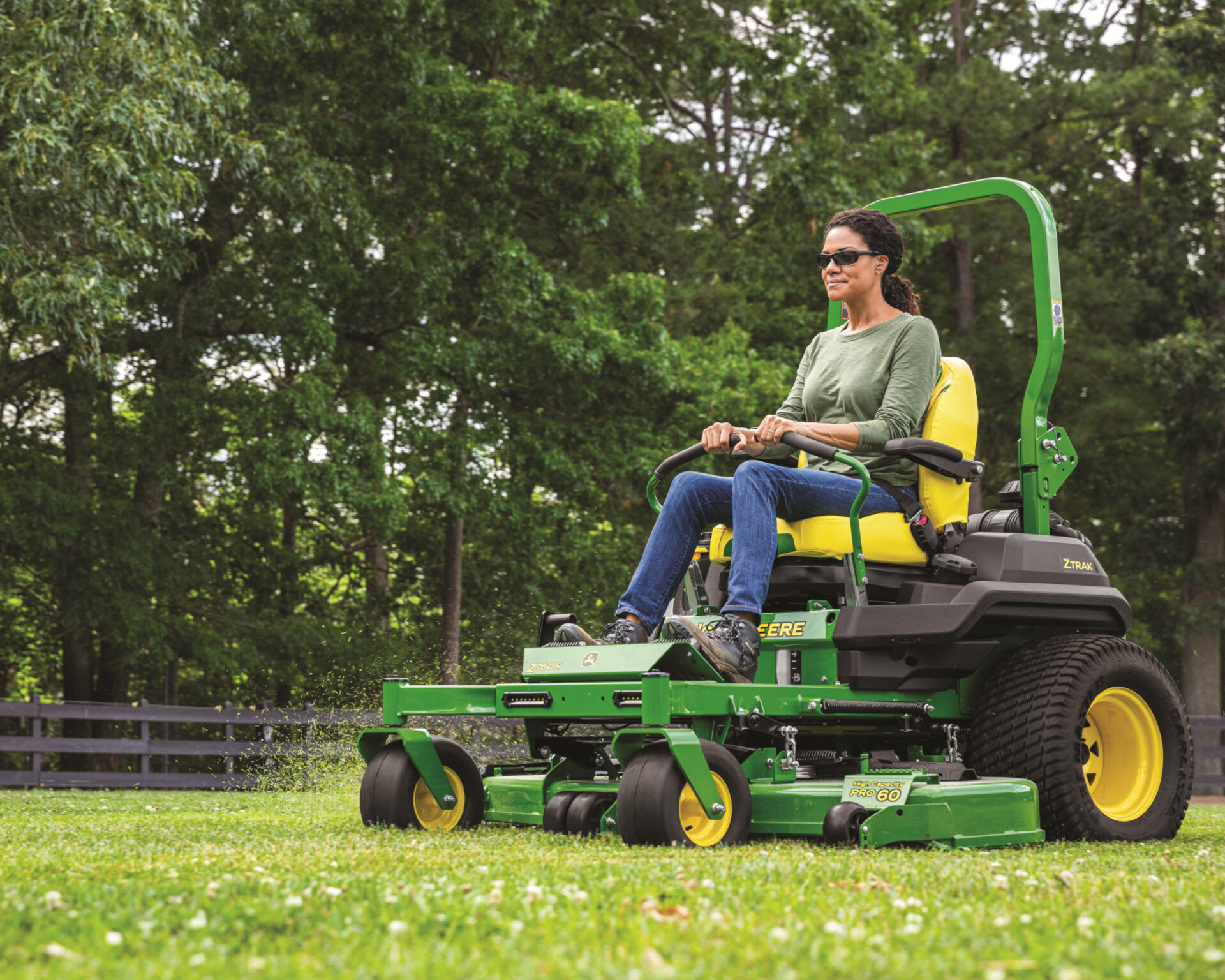 John Deere Z760R Zero-turn Mower.