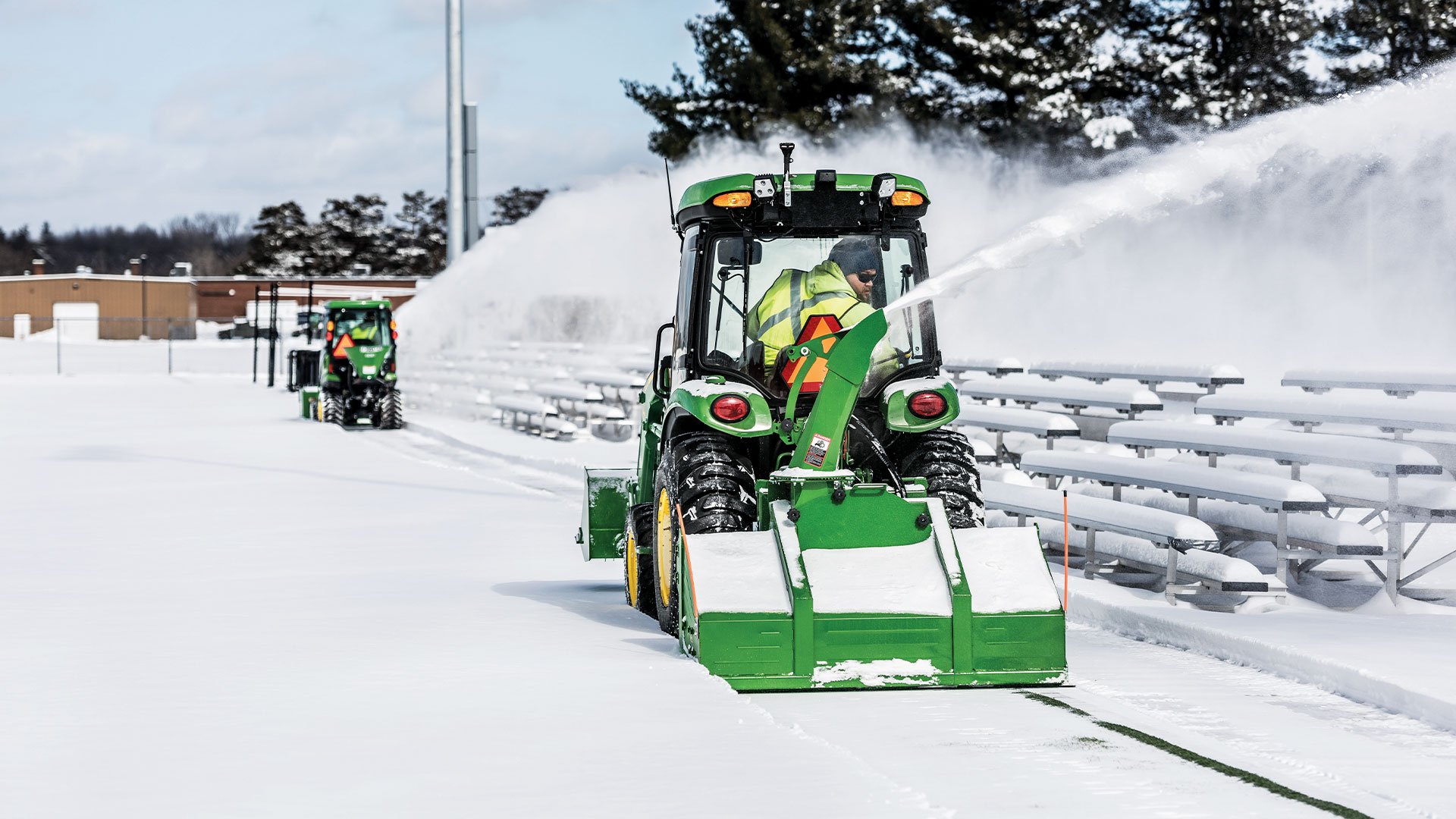 Rearer-Snow-Blower-Tractor