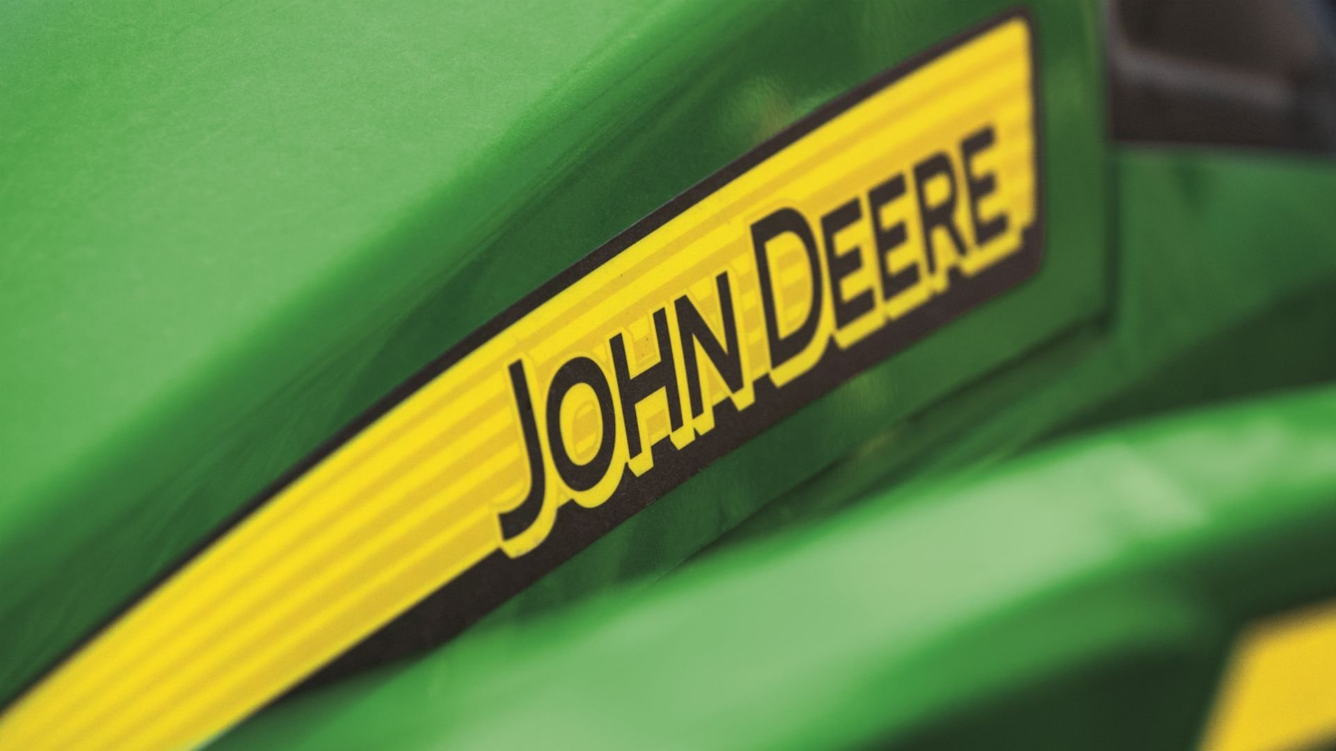 John Deere 1025R