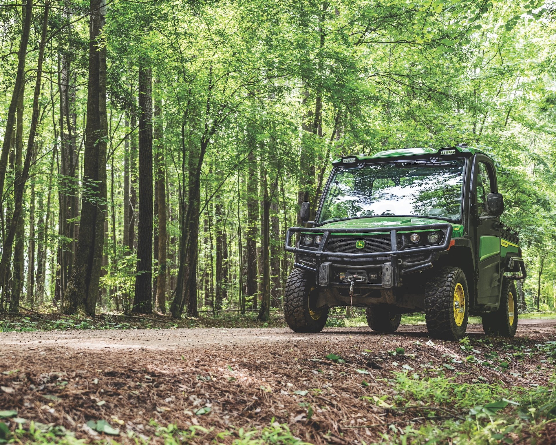 XUV 845R GatorTM Utility Vehicle_65435 (1)